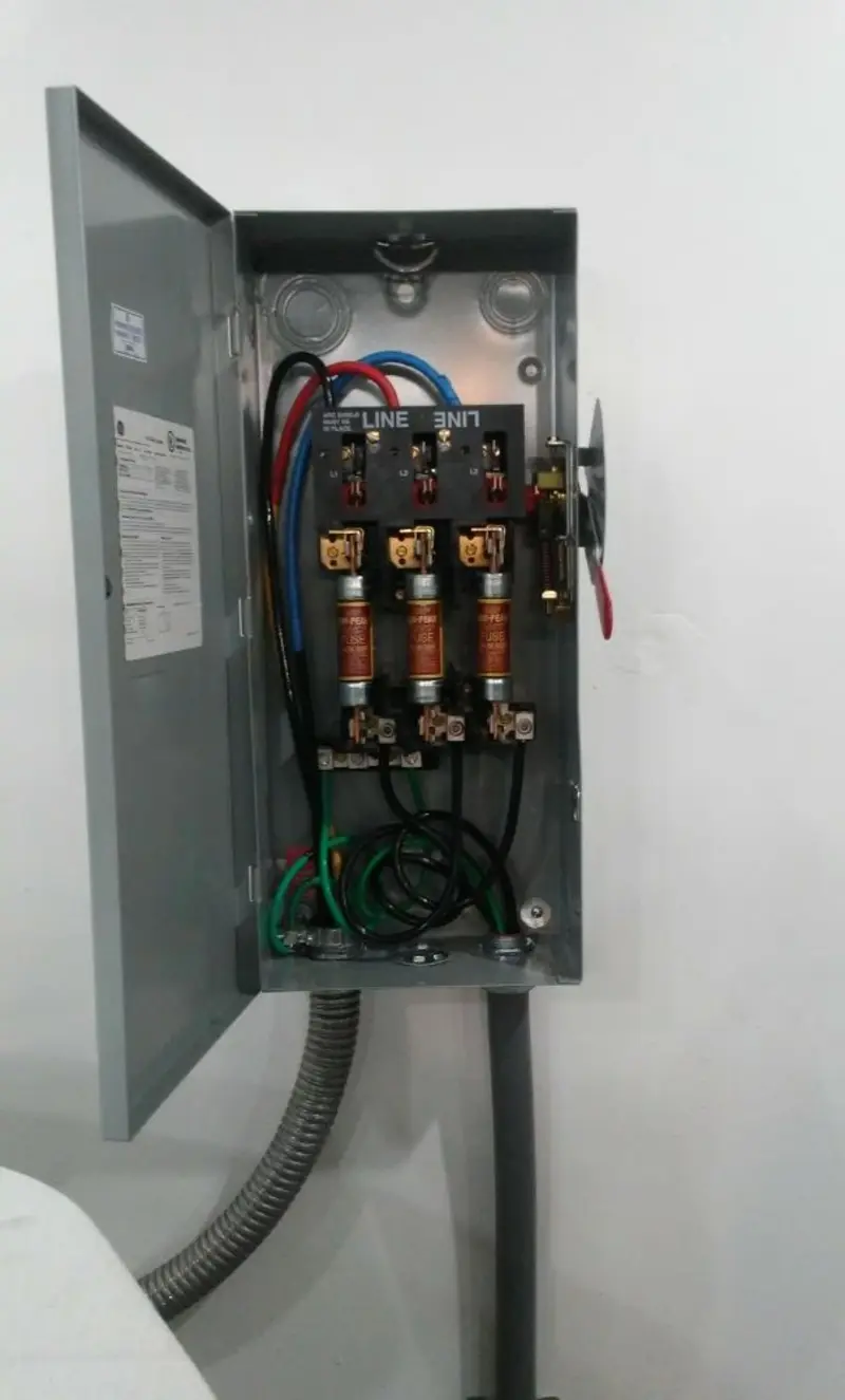 Three-phase disconnect switch installed for Smoke Detector Installation in Brownstown